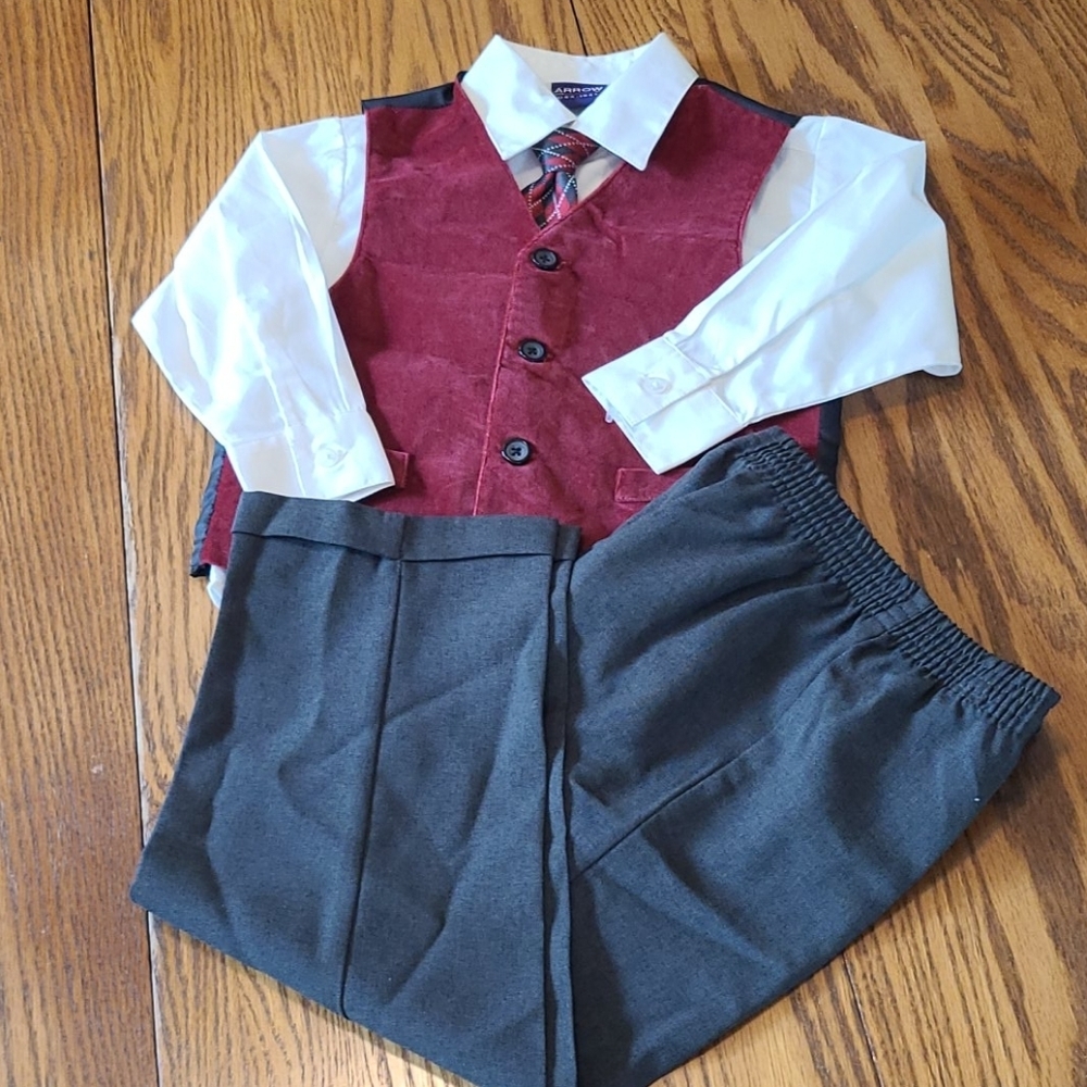 Arrow 4 Piece Dressy Suit - Shirt/Vest/Tie/Pants - Size 4